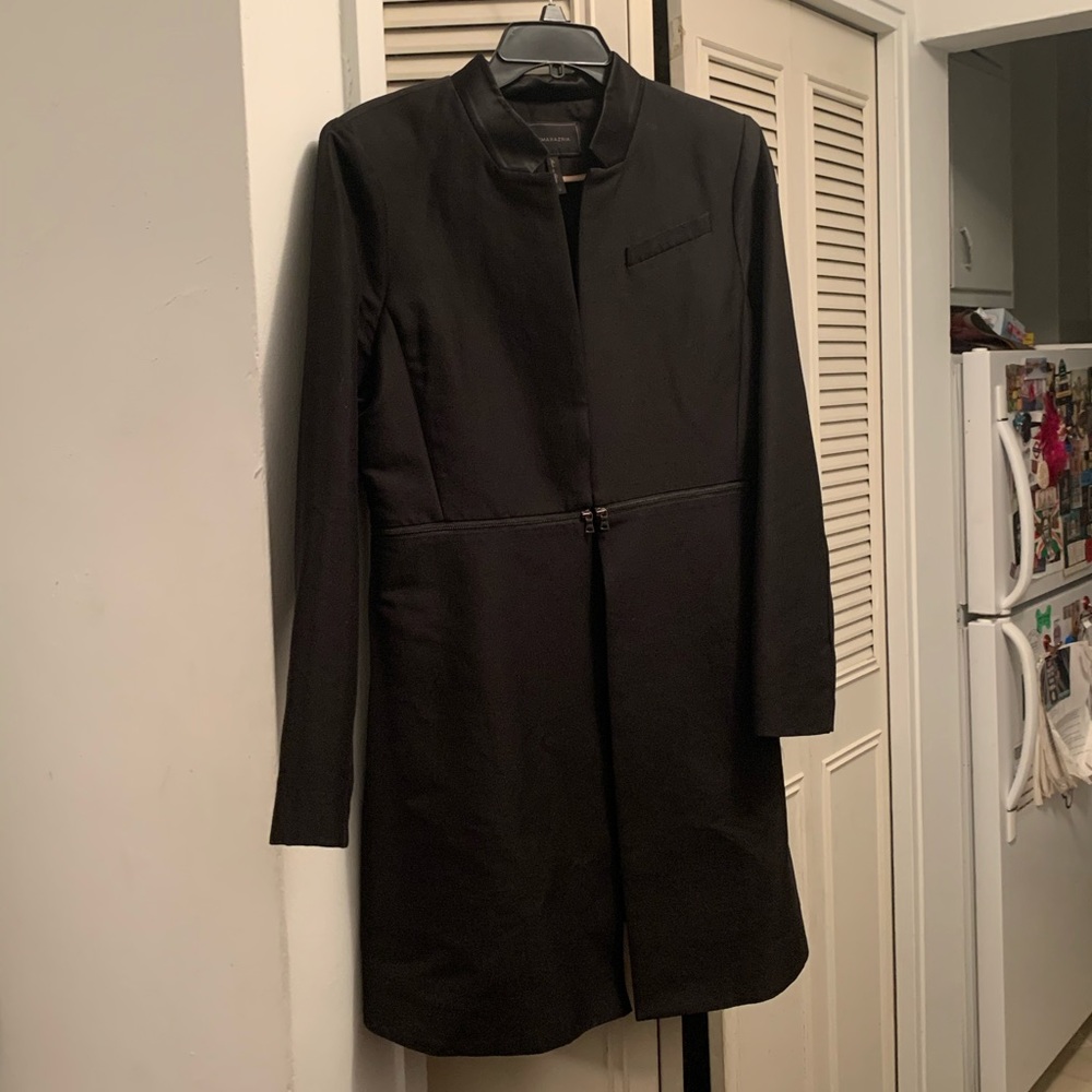 Blazer- Women’s -BCBG MaxAzria Size L- Black